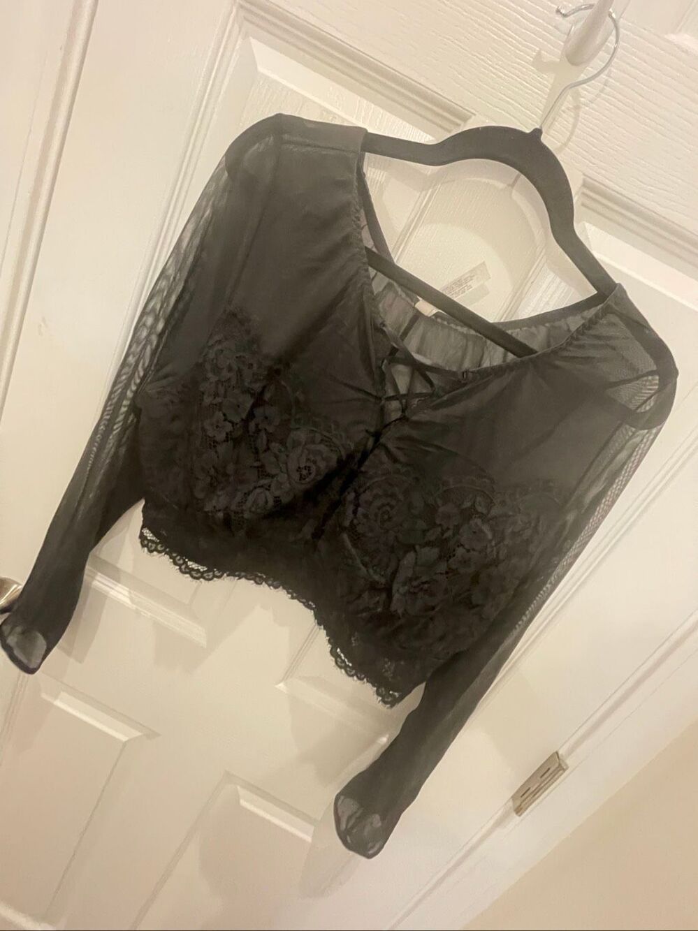 Cacique 18/20 Black Sheer Lace Long Sleeve Top Floral Lace Up Plus Size